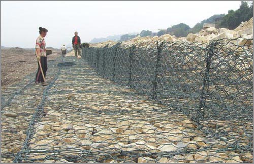 石笼网防护有效遏制边坡破坏、水土流失等灾害日益增多